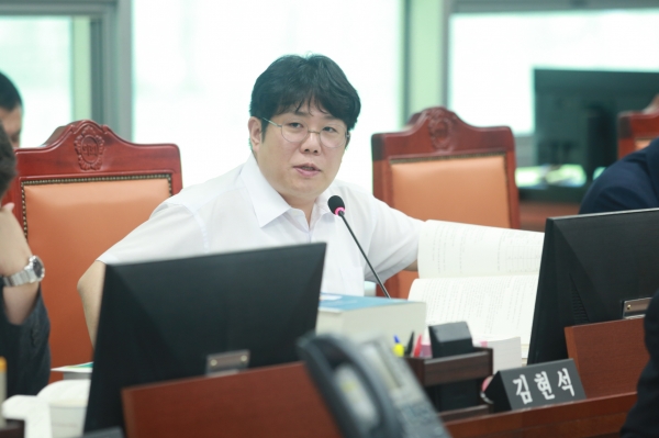 김현석 의원, 경기도 추진 사업의 비현실적인 성과목표 달성률 문제 제기